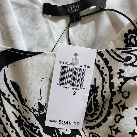 tibi Sleeveless Silk Top - Picture 5 of 7